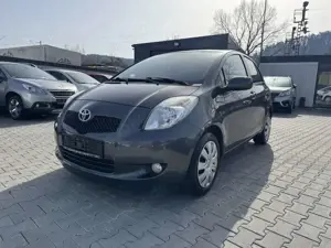 Toyota Yaris Team 1.3 Automatik / Klima