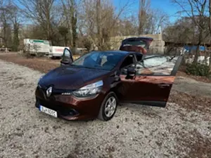 Renault Clio Expression 1.2 16V 75