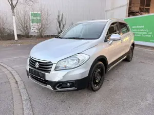 Suzuki SX4 S-Cross Comfort+ 4x4*SHZ*Klima *8Fachbereift