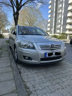Toyota Avensis 2.4 VVT-i Combi Executive