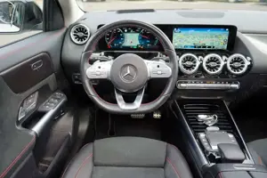 Mercedes-Benz GLA 250 e AMG*Night*360*Head*Distr*Keyless*Pano* Bild 3