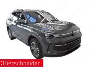 Volkswagen Tiguan 1.5 eHybrid DSG Life PANO AHK KAMERA ACC
