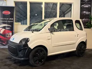 Microcar Due First Mopedauto Minicar Kleinwagen 45Km auto