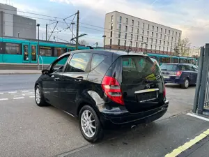Mercedes-Benz A 150 Avangard / Navi / Automatik !!! Bild 3