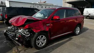 Mitsubishi Outlander PHEV Plus 4WD