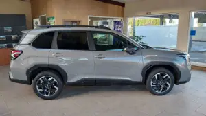 Subaru Forester 2.0 ie 100 kW AWD Active Bild 4