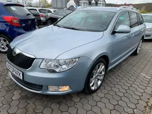 Skoda Superb Combi Elegance*Leder*1 Hand*