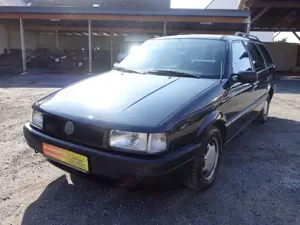 Volkswagen Passat Variant CL 1.8 **Oldtimer**TÜV neu** Bild 2