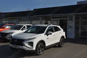 Mitsubishi Eclipse Cross Plug-in Hybrid BASIS 2.4 MIVEC 4WD