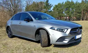 Mercedes-Benz A 250 A-Klasse Limousine Plugin Hybrid e 8G-DCT AMG Line