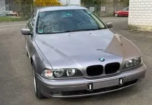 BMW 523 523i