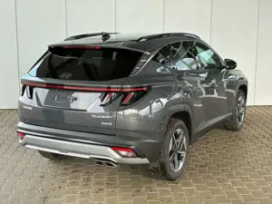 Hyundai TUCSON E-Motion 1.6 T-GDi 2WD HEV / Panoramadach Bild 3