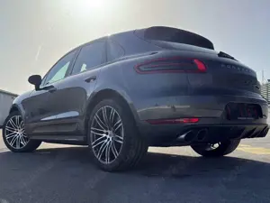 Porsche Macan Turbo - Approved I Sport AGA I 1. Hand I 21 Zoll
