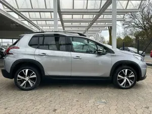 Peugeot 2008 GT line*49TKM*Pano*Leder*Navi*Funk*PDC*Klim