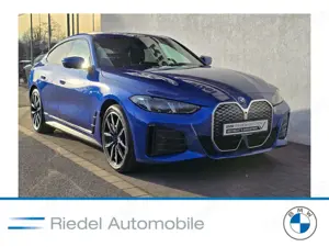 BMW i4 eDrive40 M Sportpaket AHK Head-Up adapLED 19"