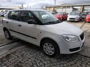 Skoda Fabia 1.2/ TÜV NEU/ wenig KM/ Ganzjahresreifen/ PDC