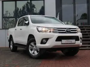 Toyota Hilux Double Cab 4x4 Autom. Klimaauto. Kamera