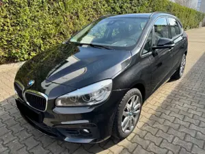 BMW 218 d Active Tourer Advantage*Automatik*Navi*Key-Less*