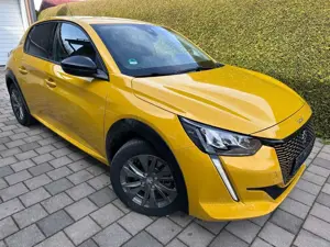 Peugeot e-208 136 Allure Navi SHZ LED Tempomat