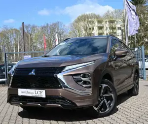 Mitsubishi Eclipse Cross Plus 2.4 Select Hybrid 4WD
