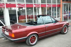 BMW 320 i Cabrio 1.Hand Bild 2
