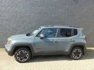 Jeep Renegade Trailhawk 4WD Automatik/Navi/AHK/2.Hd Bild 1