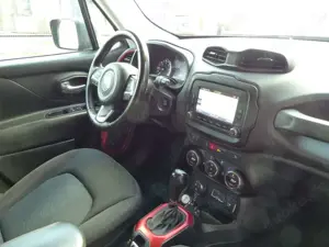 Jeep Renegade Trailhawk 4WD Automatik/Navi/AHK/2.Hd Bild 5