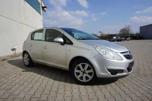 Opel Corsa 1.2 16V Radio Klima ZV/FFB