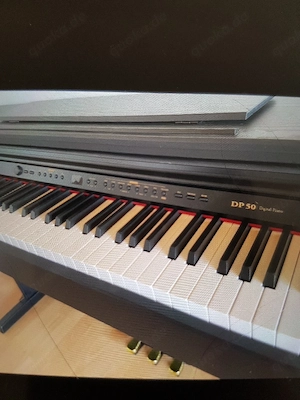 E-Piano schwarz matt Bild 4