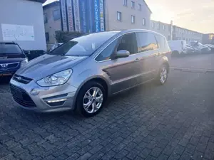 Ford S-Max Titanium