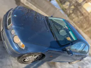 BMW 320 320td compact