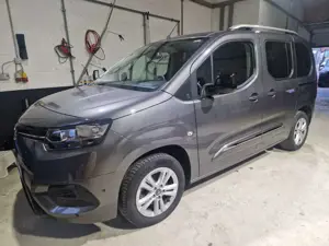Toyota Proace City Proace City Verso 5-Türer Verso 1.2 Turbo L2 Aut Team Deutschland