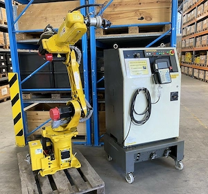 FANUC Roboter M-6i mit R-J3 Steuerung Bj 2001