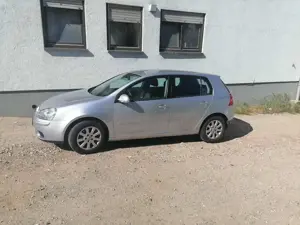 Volkswagen Golf 1.6 benzin Bild 3