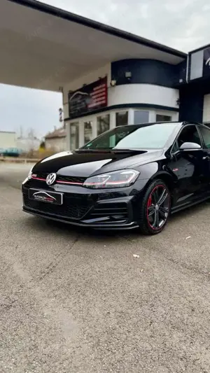 Volkswagen Golf GTI 2.0 TSI OPF DSG Performance