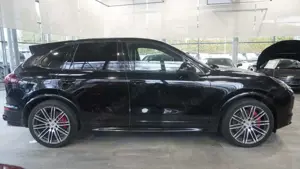Porsche Cayenne GTS*PANO*BOSE*CHRONO*SpoABGS*Spo.DESIGN Bild 4