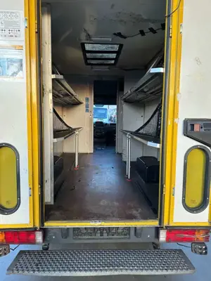 Mercedes-Benz Sprinter 208 CDI Sprinter 901.661 Sprintshift Bild 4