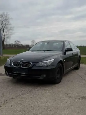 BMW 523 523i