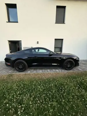 Ford Mustang GT Bild 2