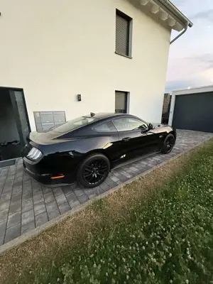 Ford Mustang GT Bild 3