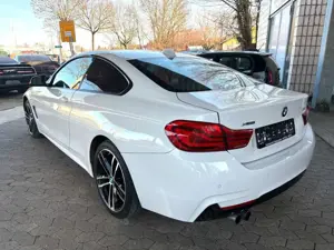 BMW 430 i xDrive Coupé M Sport A M-Paket Bild 3