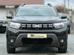 Dacia Duster II Journey 4WD AHK SHZ KLIMA CAM PDC LED Bild 3