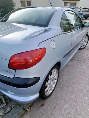 Peugeot 206 Bild 2