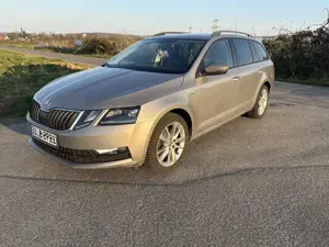 Skoda Octavia Clever 1,8 Tüv/AU/Bremsen und Inspektion Neu