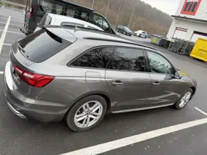 Audi A4 Avant 30 TDI S tronic