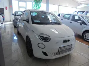 Fiat 500e 500 Elektro 500e la Prima by Bocelli
