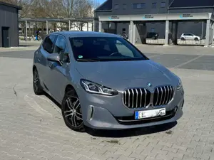 BMW 225 2er Active Tourer Plug-In-Hybrid 225e xDrive Active Tourer Aut. AHK