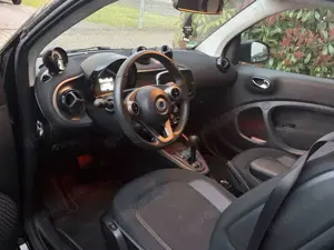 smart forTwo smart fortwo coupe EQ passion Bild 3