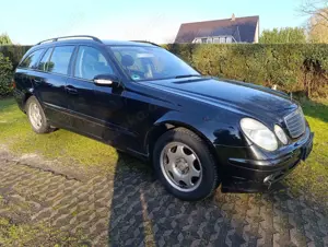 Mercedes-Benz E 220 T CDI Automatik Classic DPF Bild 3