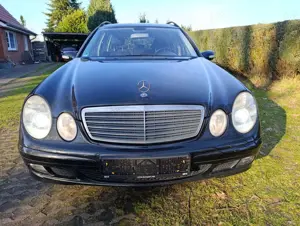 Mercedes-Benz E 220 T CDI Automatik Classic DPF Bild 1